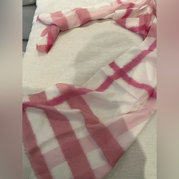 Burberry Pink/White Print Silk Scarf - Picture 5 of 7